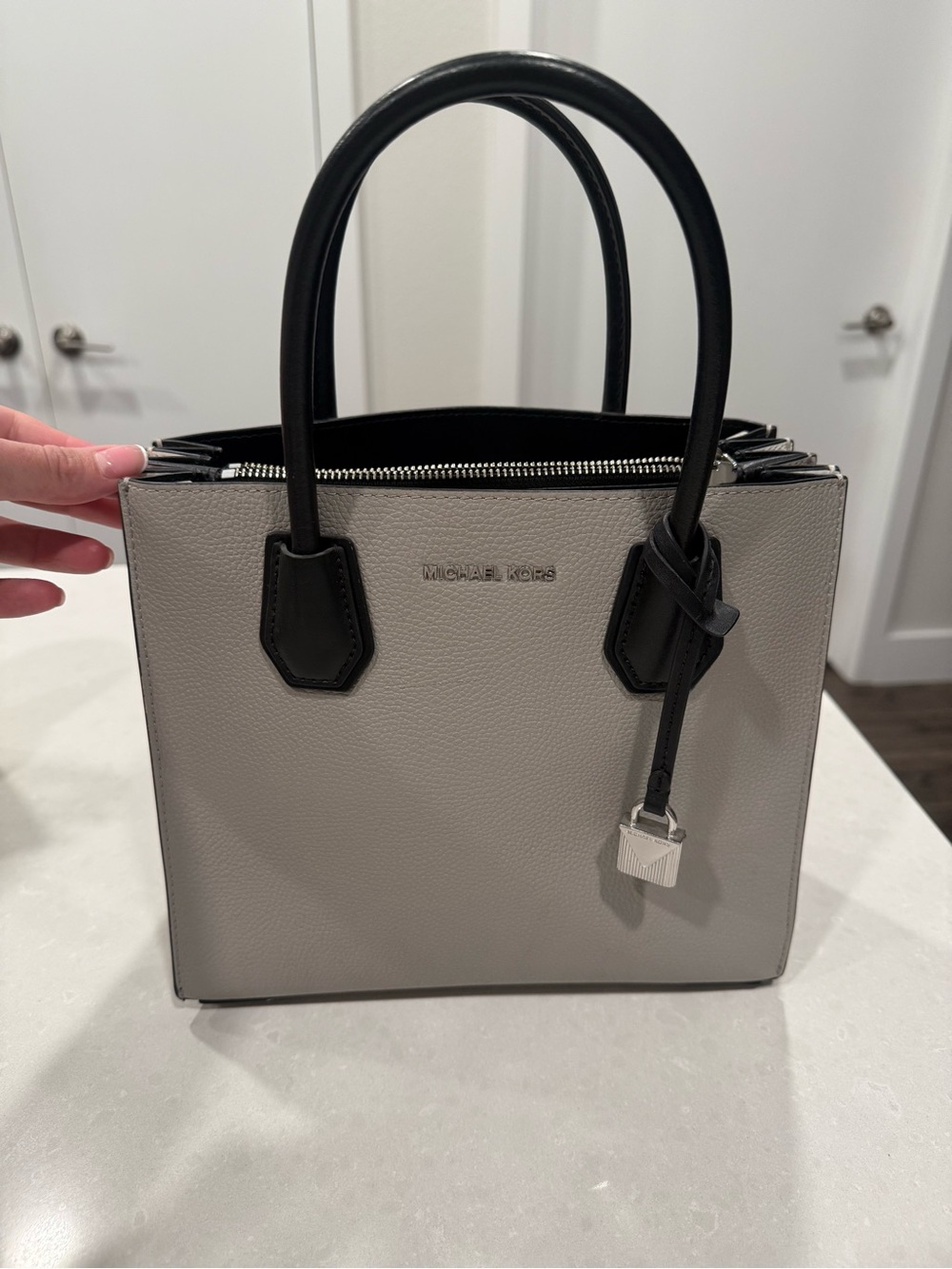 Michael Kors Mercer Medium Pebbled Leather Tote Satchel Gray Black Crossbody